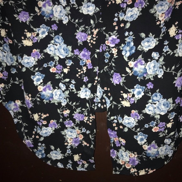 Floral Blouse - Picture 2 of 2